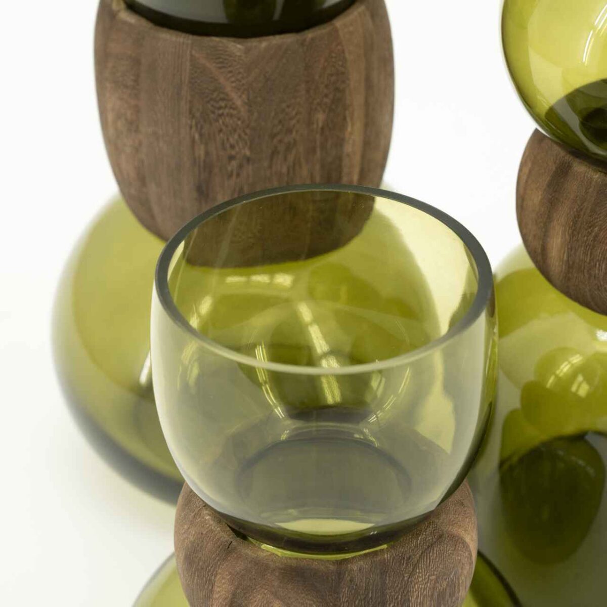 VERRA S - green βάζο με λεπτομέρεια από ξύλο - 16,3x16,3x23,5 cm - Image 2