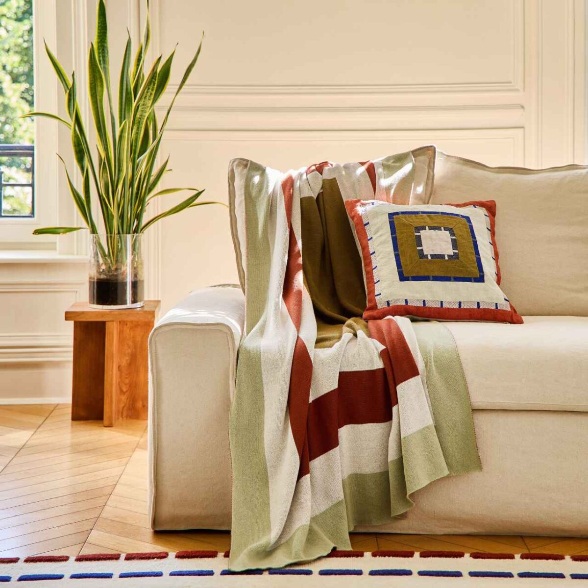 BILLIE Μαξιλάρι από λινό - 45 x 45 cm - Μπρονζέ και μπορντό - Σχεδιασμός: Floriane Jacques - Image 3