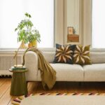 CARMEN Κεντημένο λινό μαξιλάρι - 45 x 45 εκ. - Μπλε  - Σχεδιασμός από Floriane Jacques - Image 3