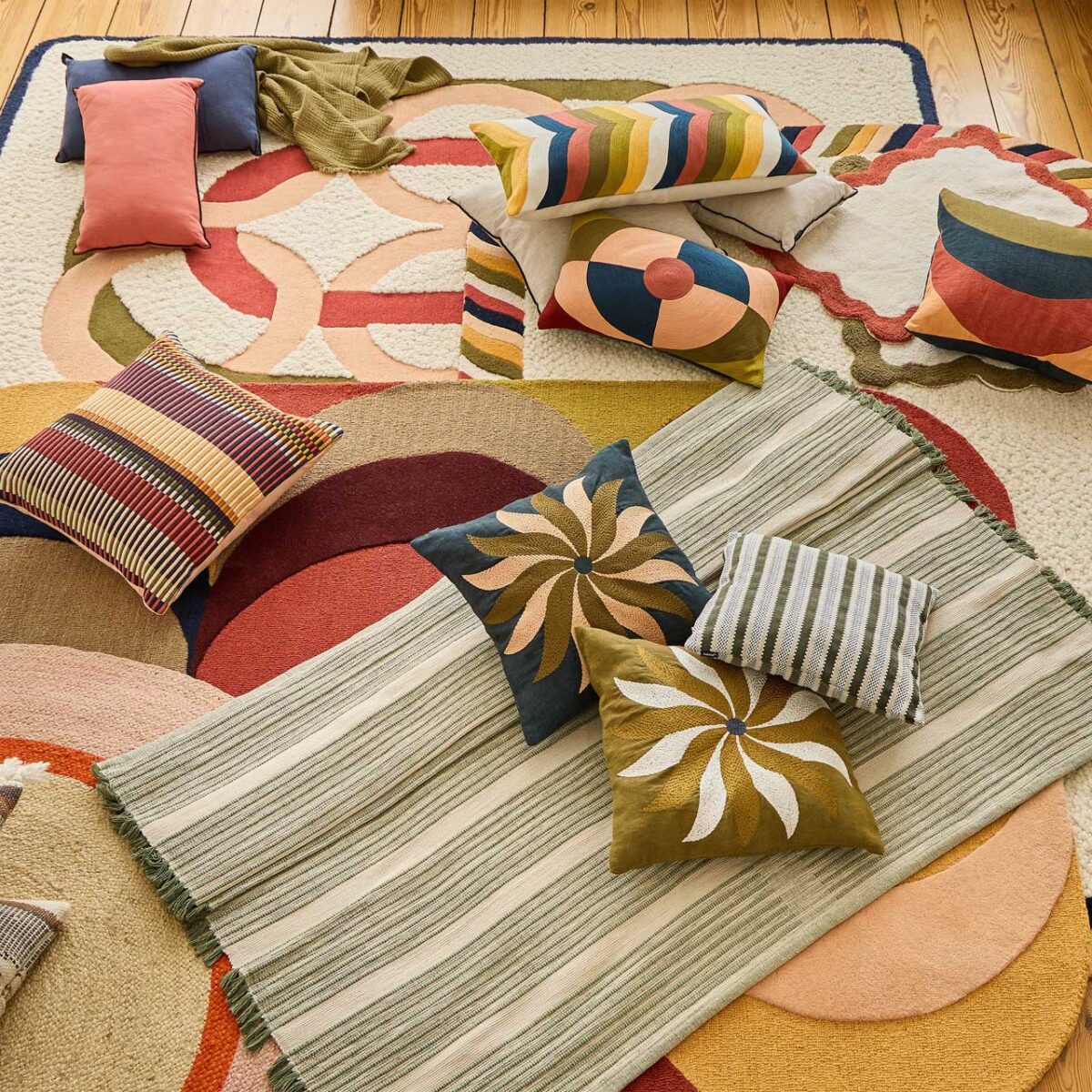 CLARISSE Μαξιλάρι από λινό και βαμβάκι - 45 x 45 εκ. - Χάλκινο, μπλε και ροζ - Σχεδιασμός από την Floriane Jacques - Image 6