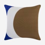 CLARISSE Αδιάβροχο και ανθεκτικό στην υπεριώδη ακτινοβολία μαξιλάρι εξωτερικού χώρου - 50 x 50 cm - Χάλκινο και βαθύ μπλε - Σχεδιασμός από την Floriane Jacques