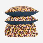 CLAUDIA Σετ κλινοσκεπασμάτων διπλής όψης από σατέν οργανικού βαμβακιού - 240 x 220 εκ. - Μπλε και μπορντό - Σχεδιασμός από την Floriane Jacques - Image 5