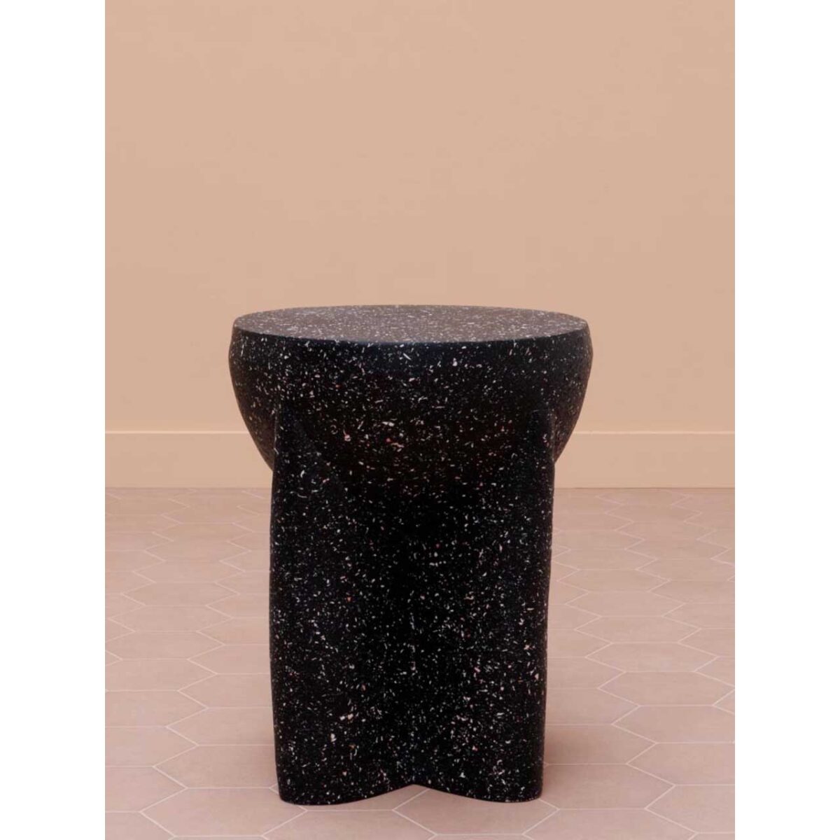 BASALTE Βοηθητικό τραπέζι εξωτερικού χώρου μαύρο από MGO H46 D38 - Image 5